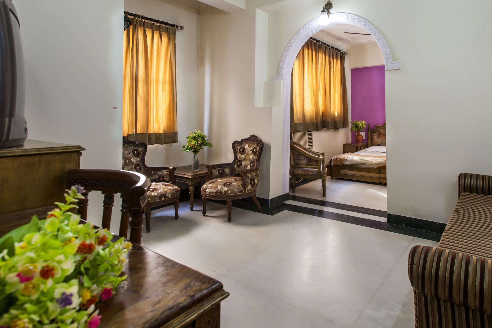 Hotel Sunshine Delhi  Exterior photo