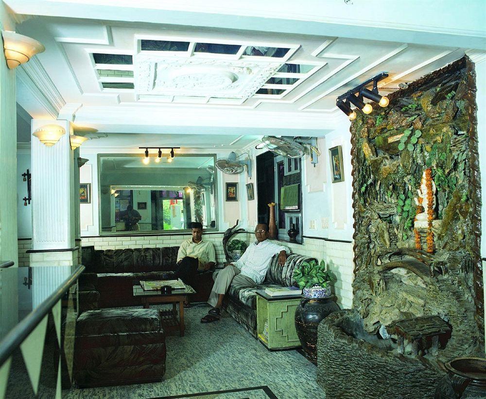 Hotel Sunshine Delhi  Exterior photo