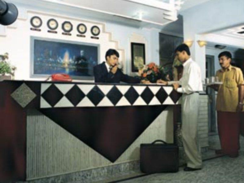 Hotel Sunshine Delhi  Exterior photo